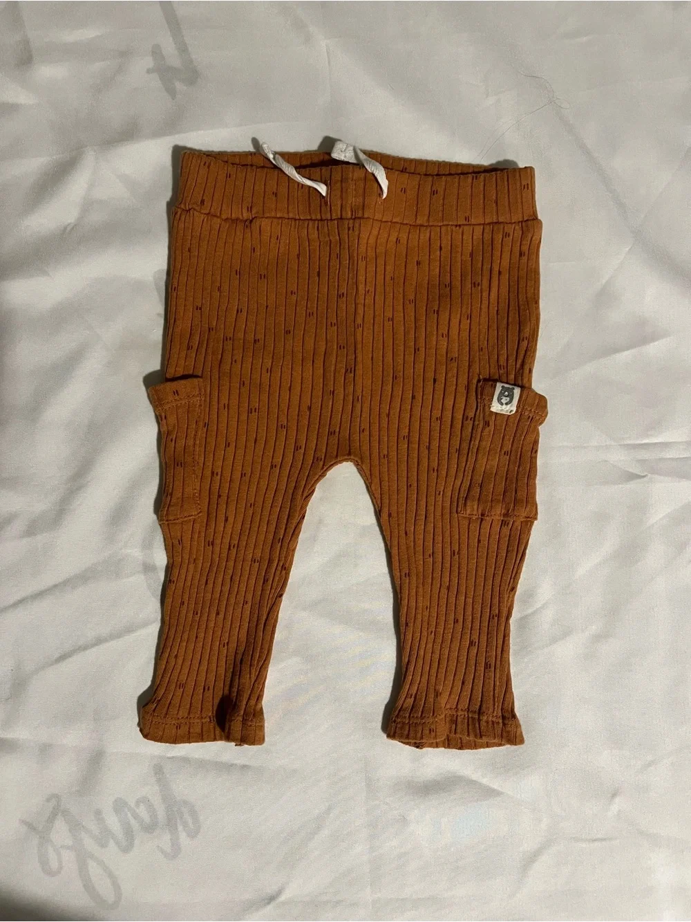 Rabbit + Bear Neutral Hooded Gauze Top with Rust Ribbed Leggings Size 3-6 Months